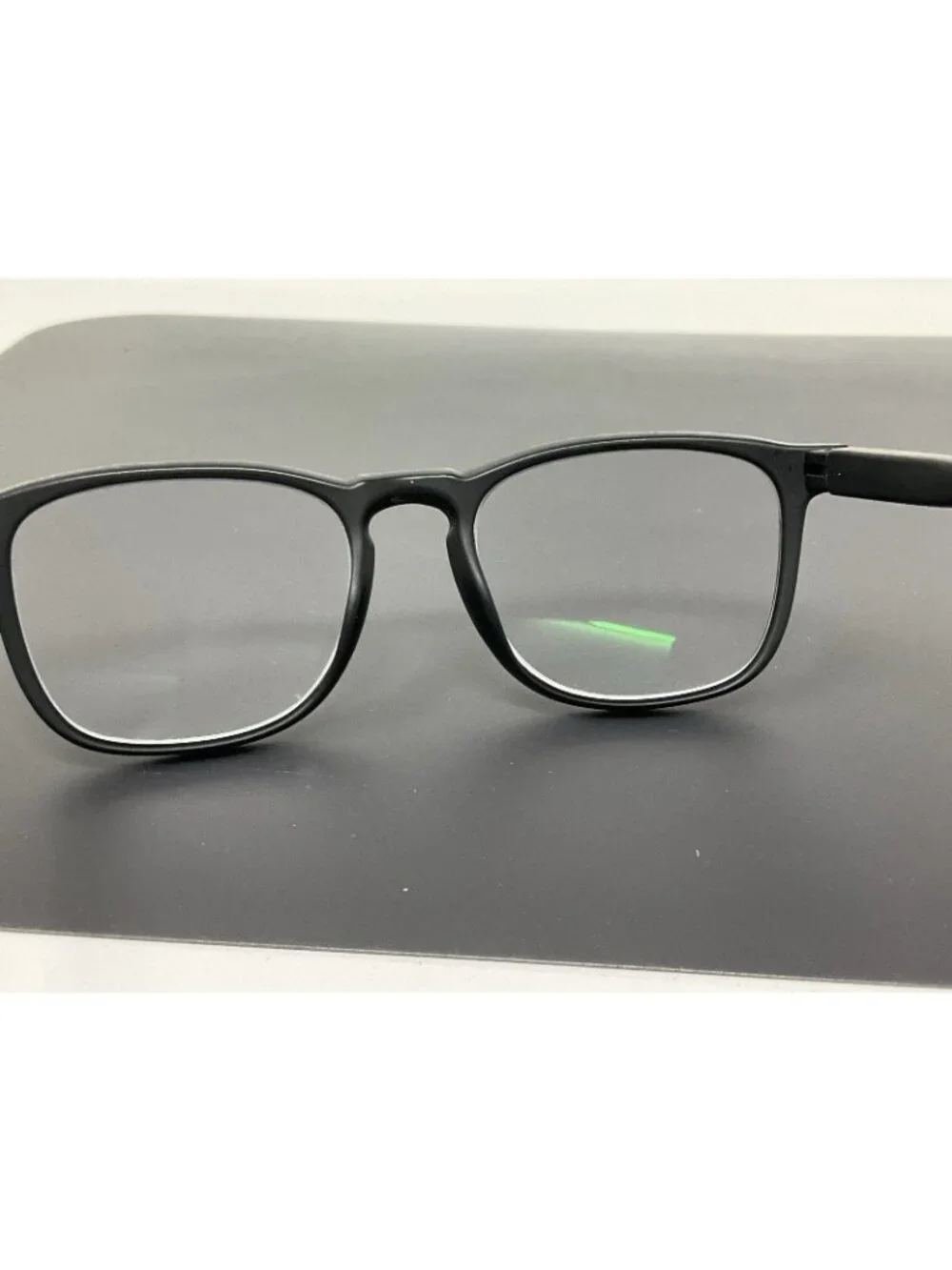 Peepers Dylan Focus Black Blue Light Filtering Readers +2.00